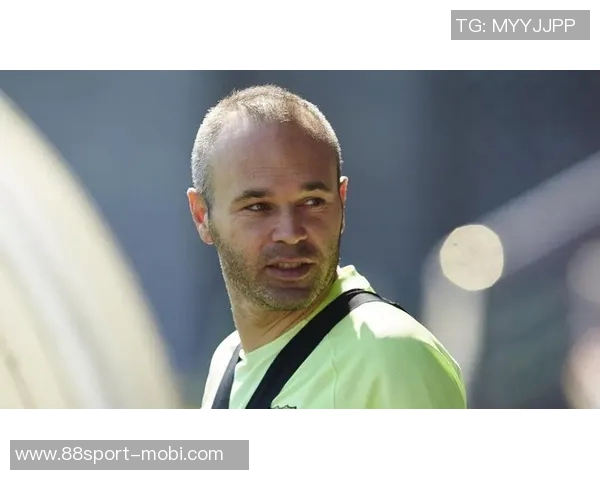 维蒂尼亚分享与伊涅斯塔合影感慨与足球巨星同框的幸运时刻